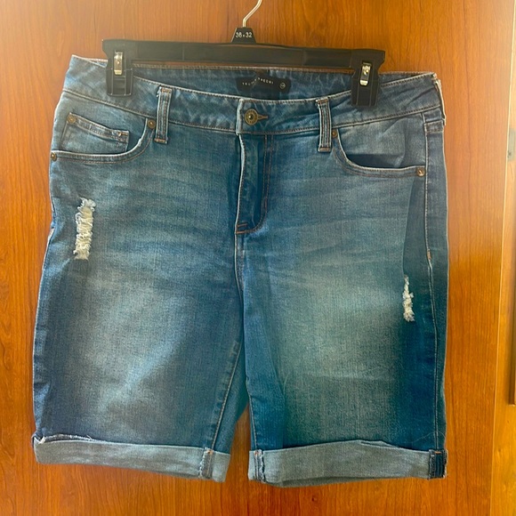 Short - Picture 1 of 2